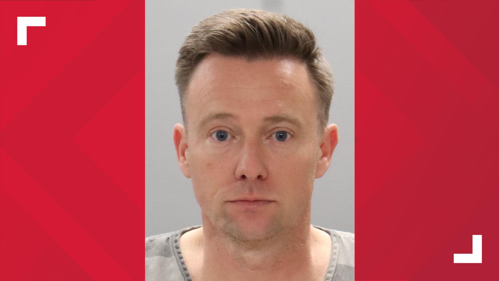 Knox County man indicted on sexual battery, observing minors charges ...