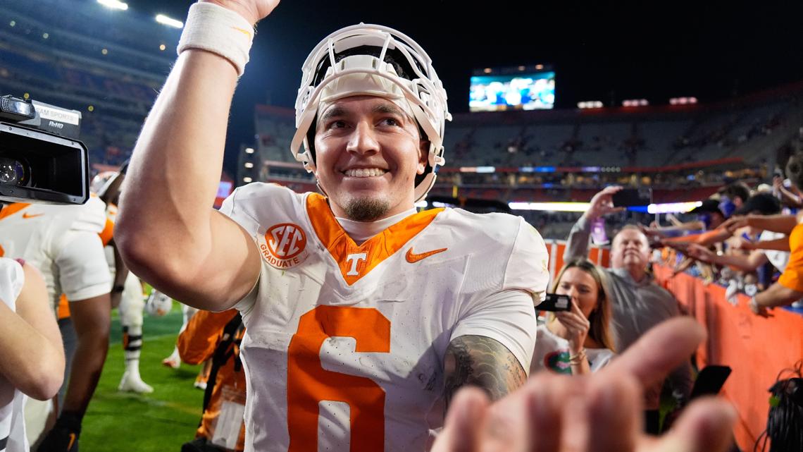 Tennessee gains two spots in AP Top 25 Poll after win over Florida