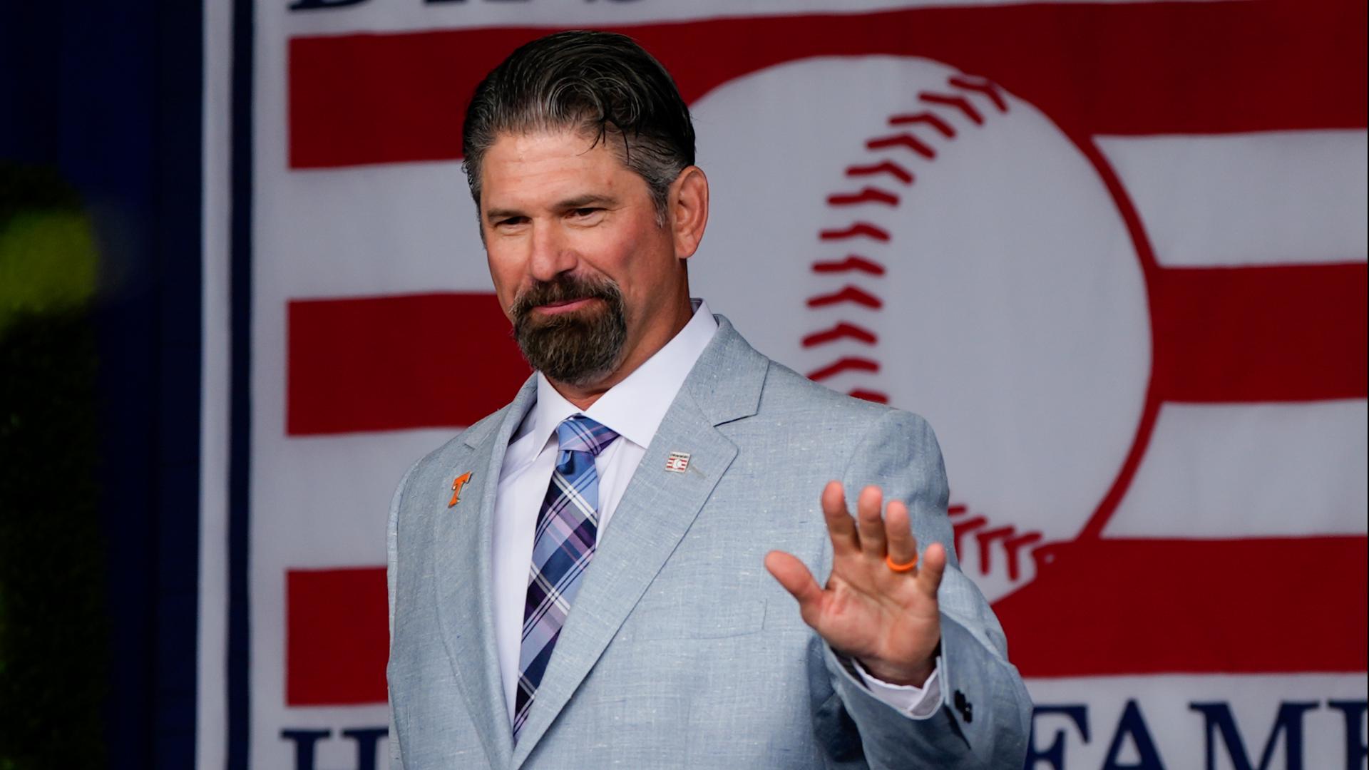 Todd Helton serves as grand marshal of Vols parade