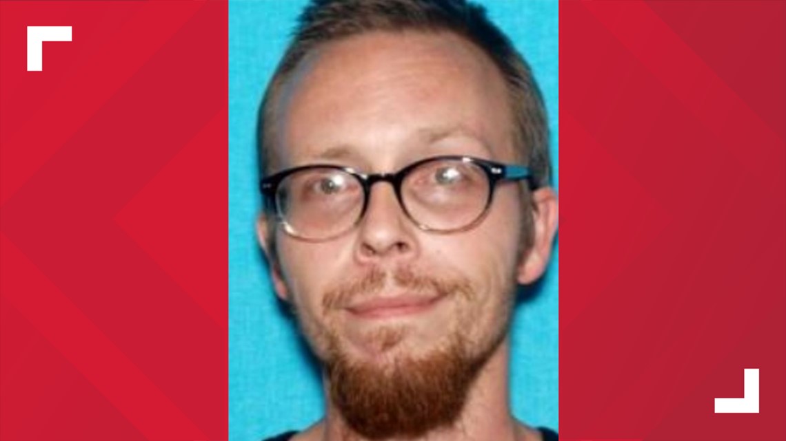 LCSO searching for man 'apparently armed with a machete' after breaking into residence in London, KY - Vimarsana News