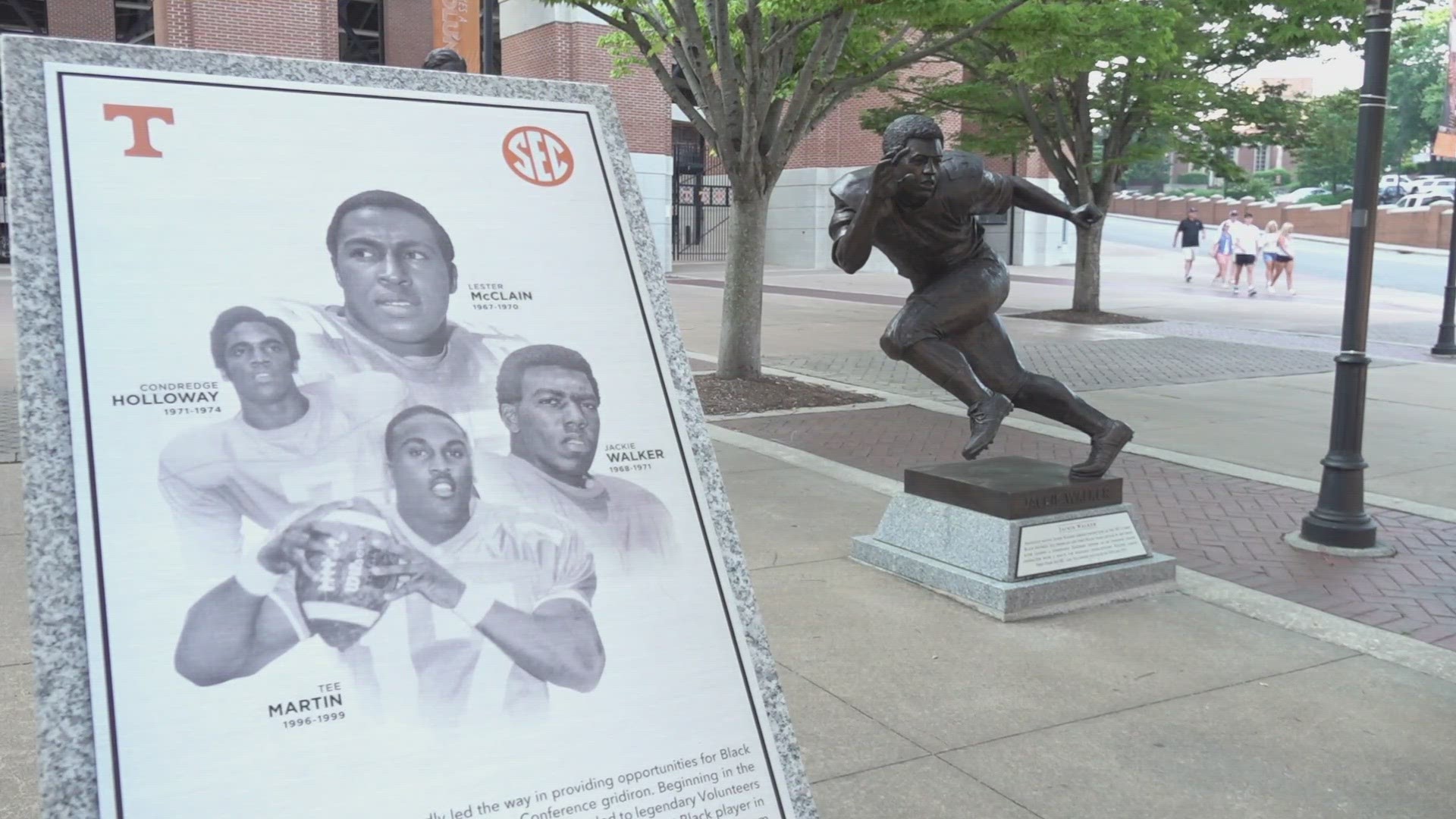 Fulton High School and UT graduate Jackie Walker paved the way for future generations with his on-field prowess and tremendous courage.
