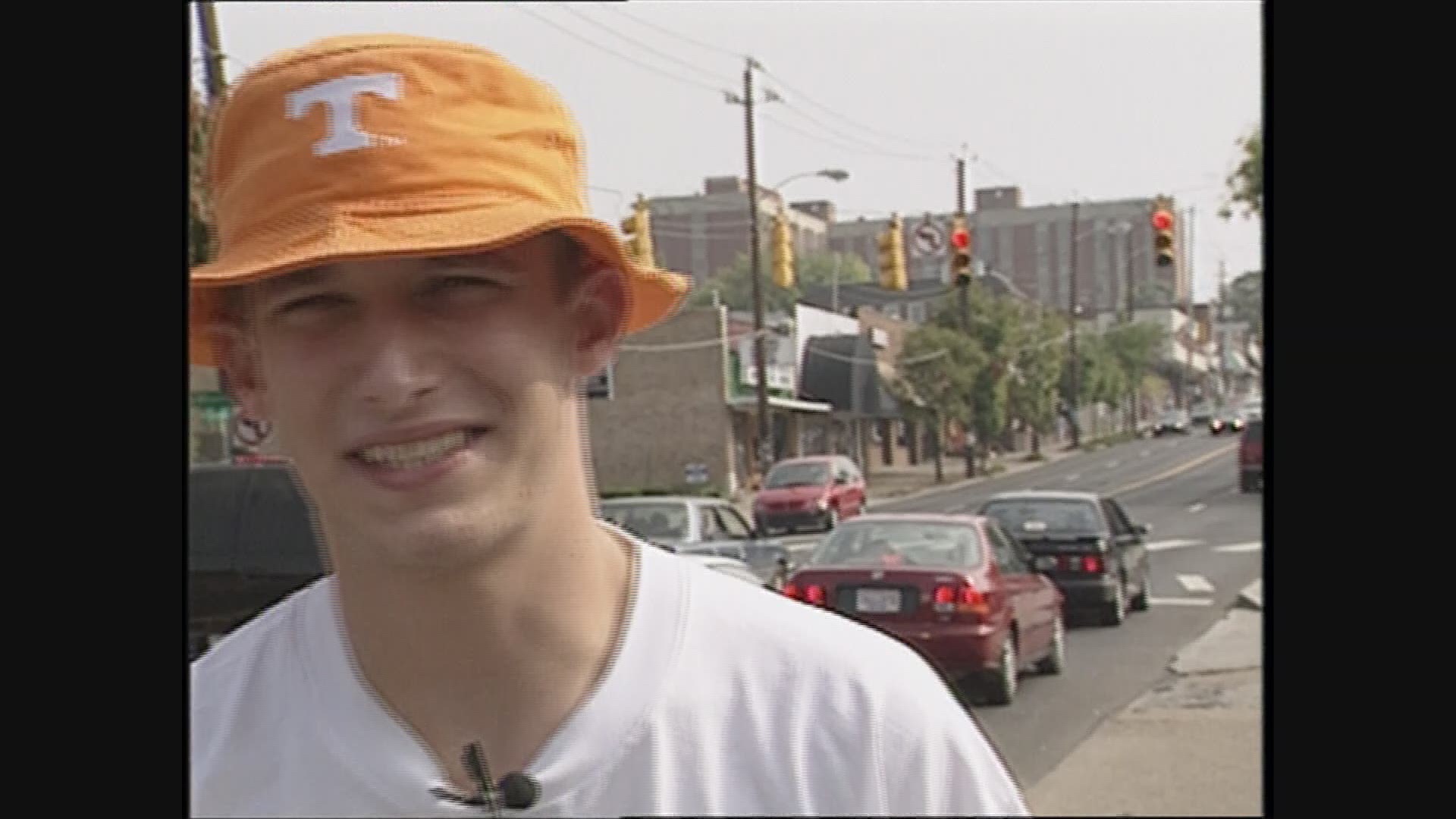 There was a lot of cleanup to be done after the Vols beat the Gators for the first time in six years on Sept. 19, 1998.