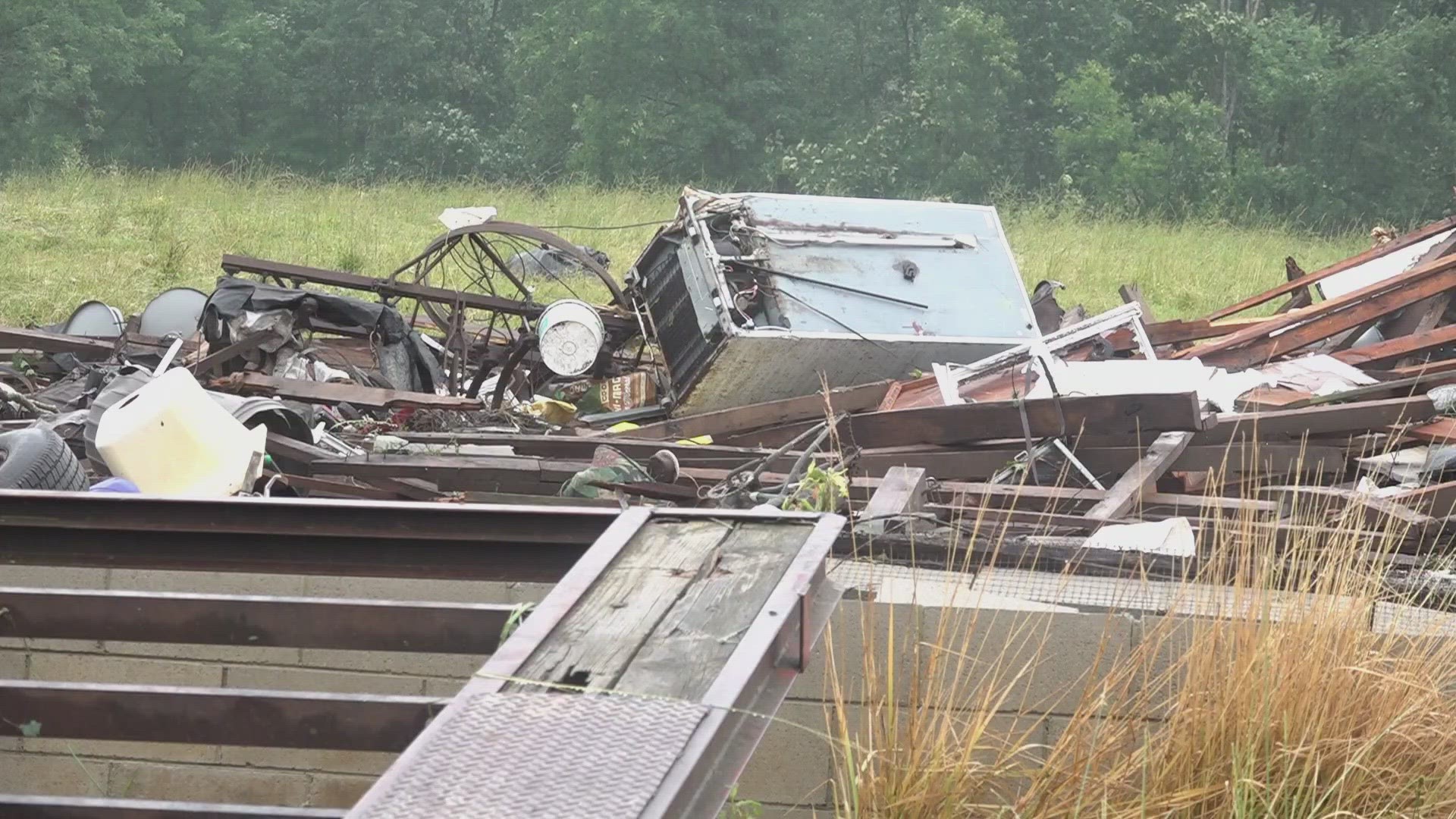 People in Cumberland and Fentress counties said it happened in a blink of an eye Sunday. Thankfully, it appears no one was hurt in the storms.