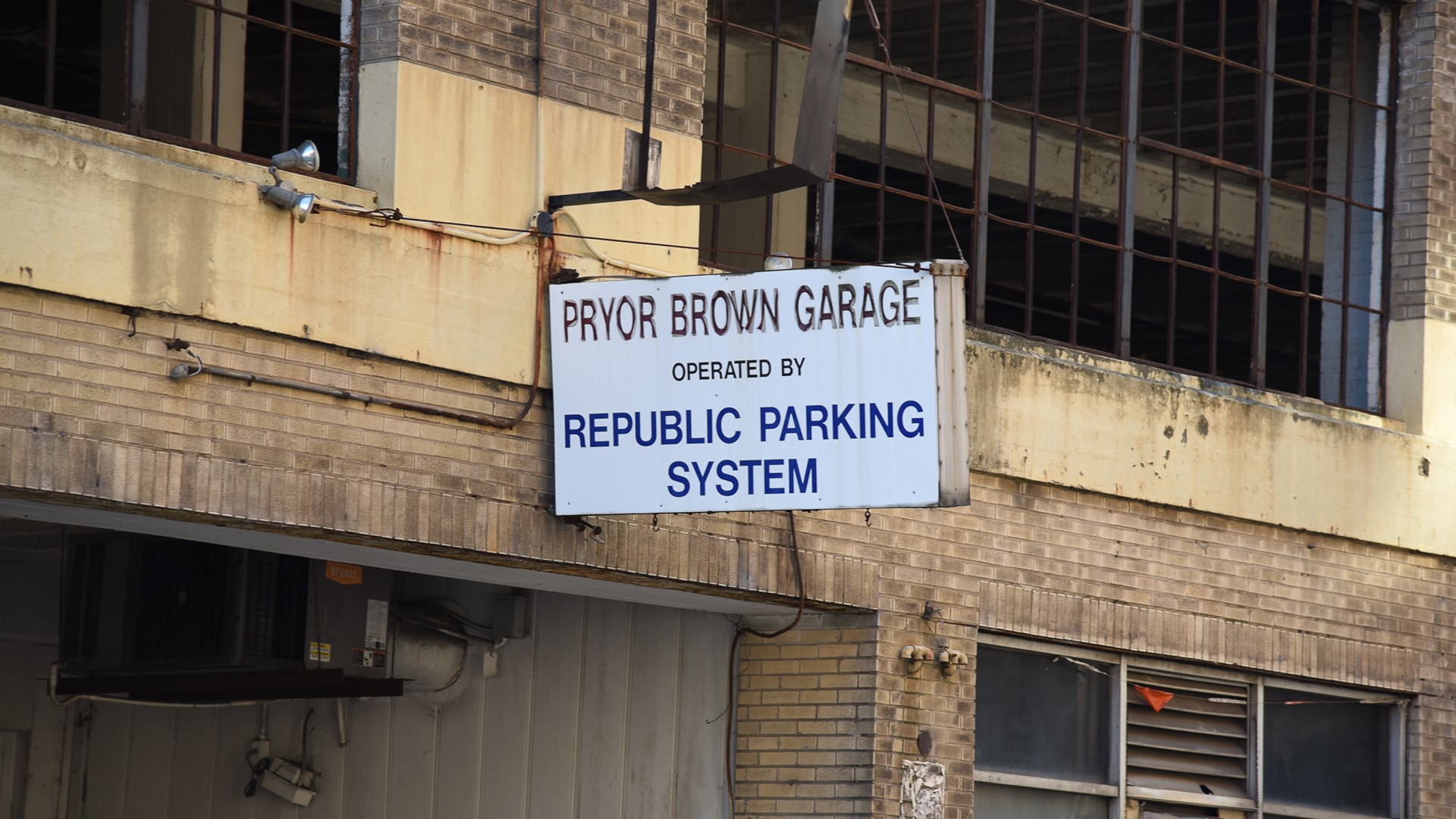 Tennessee's Abandoned Places Pryor Brown Garage