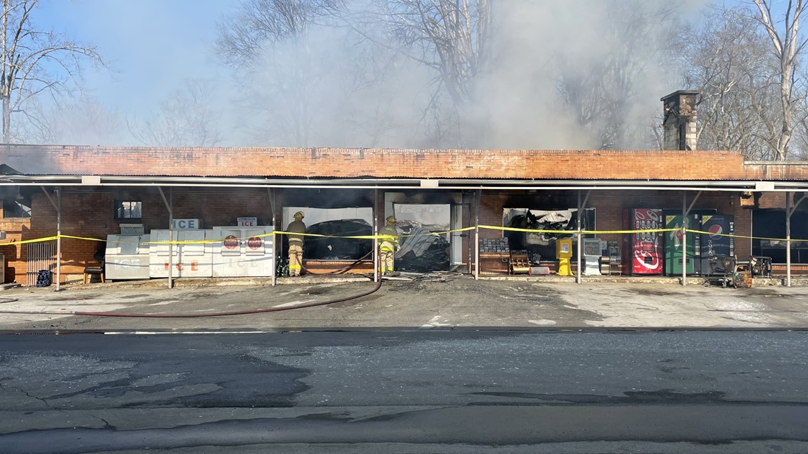 Fire destroys beloved Townsend shop - Vimarsana News