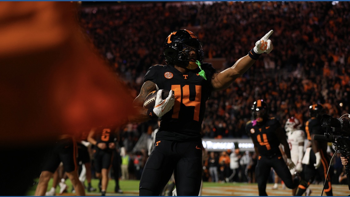 Tennessee Volunteers headed to Music City Bowl for matchup against Illinois