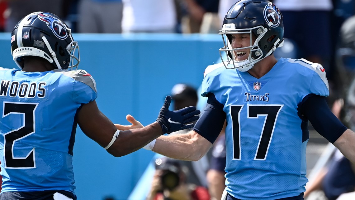 Titans never trail in keeping Raiders winless