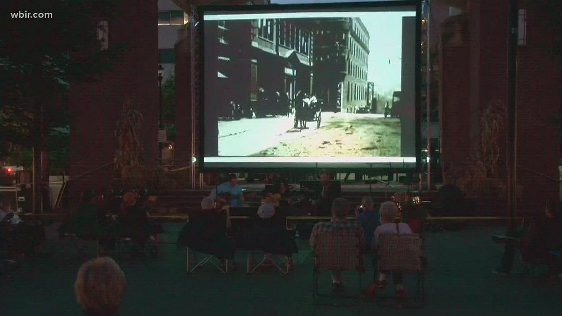 Oct. 20, 2017: Hundreds of people gathered in Market Square to watch some old-fashioned movies.