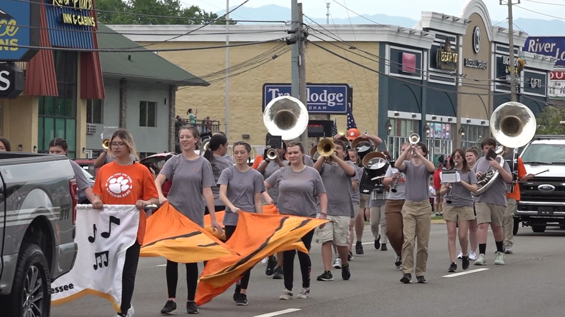 Groups march through Pigeon as part of 'Music in the Mountains