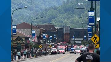 Seven injured after multi-vehicle crash in Gatlinburg | wbir.com