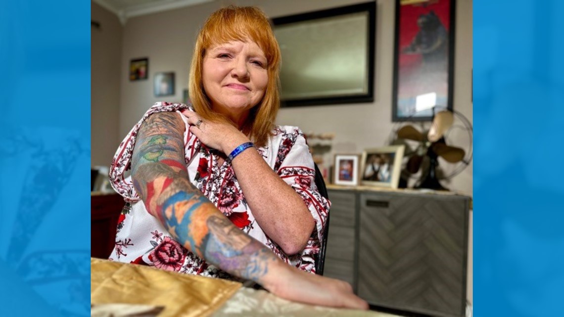 Woman fights to have her grandfather's name added to war memorial - Vimarsana News