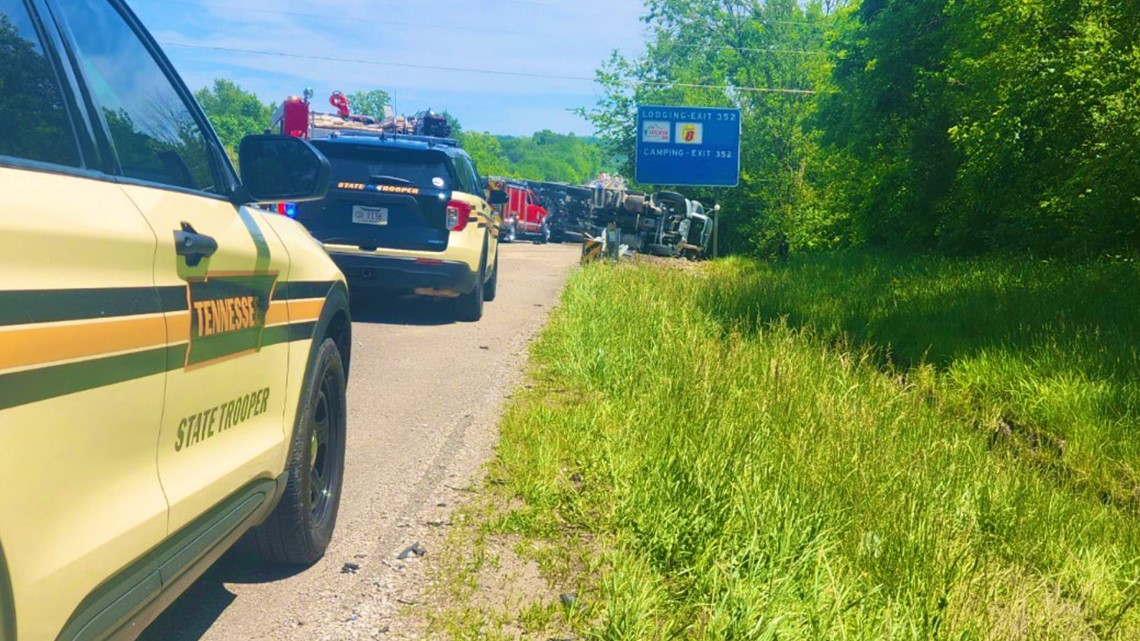 THP: Overturned dump truck on I-40 East blocks right lane near Midtown exit in Roane Co. - Vimarsana News