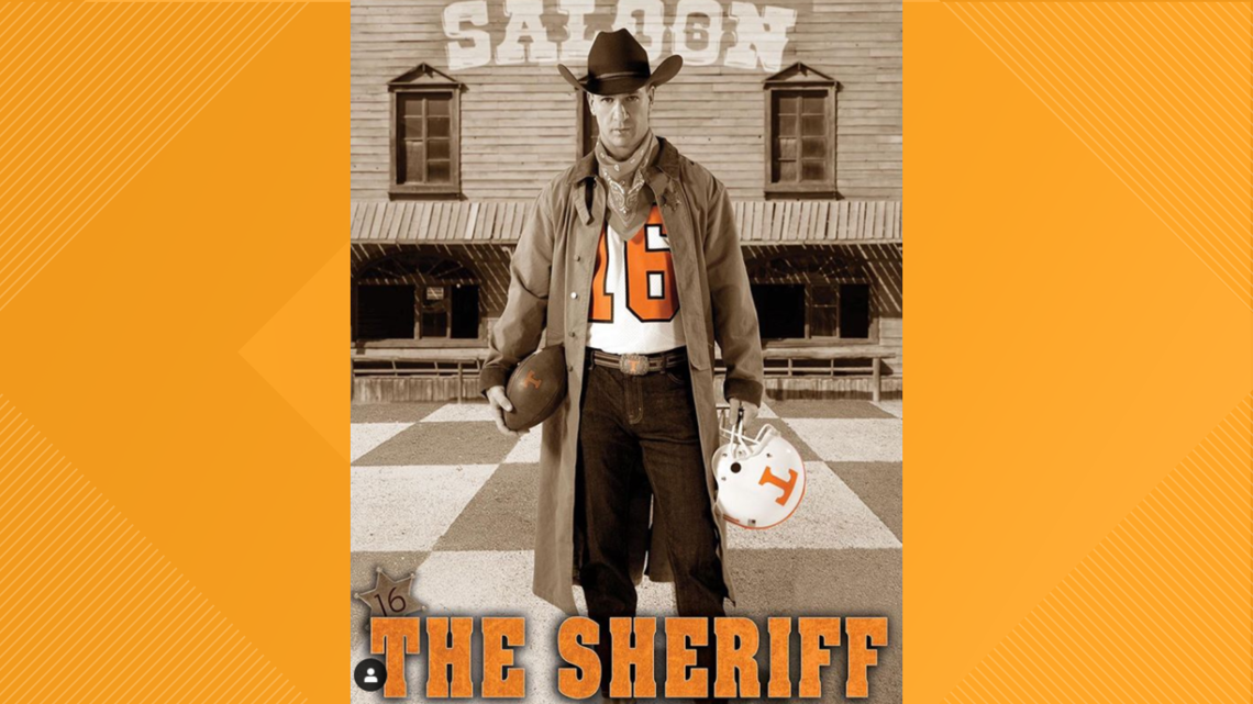 Peyton Manning Opens Tennessee Vols Themed Saloon 16 In, 60% OFF