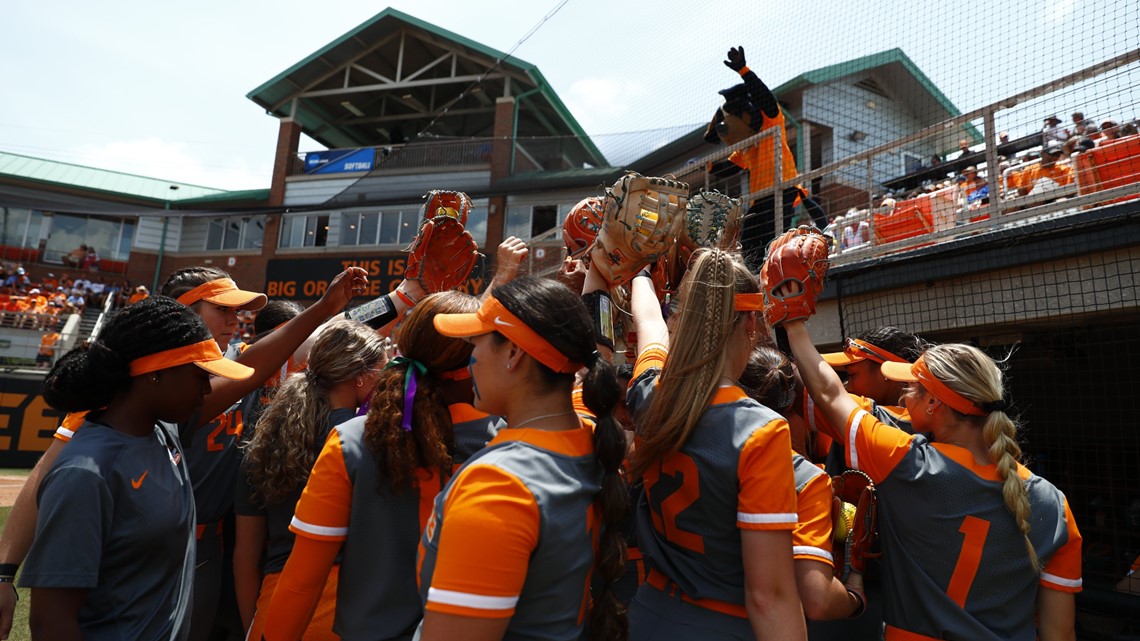 Tennessee Softball adds two transfers to next season's roster
