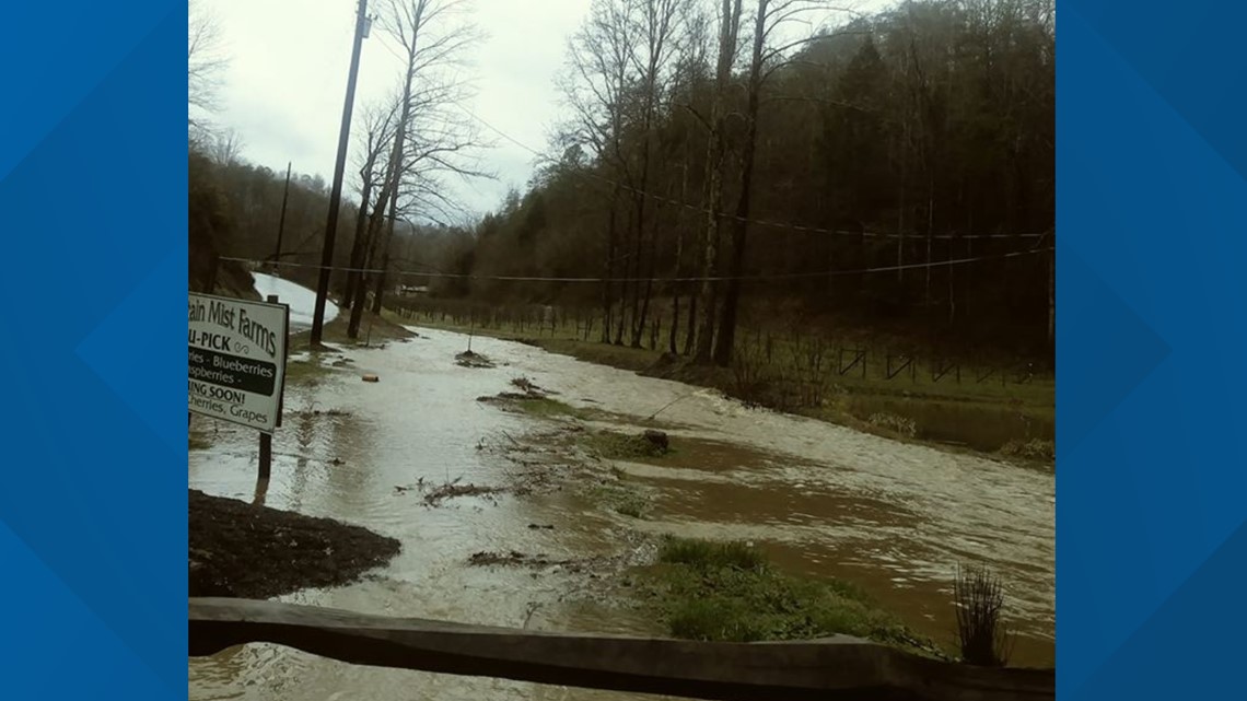 Roads and schools close for flooding after severe rain Thursday | wbir.com