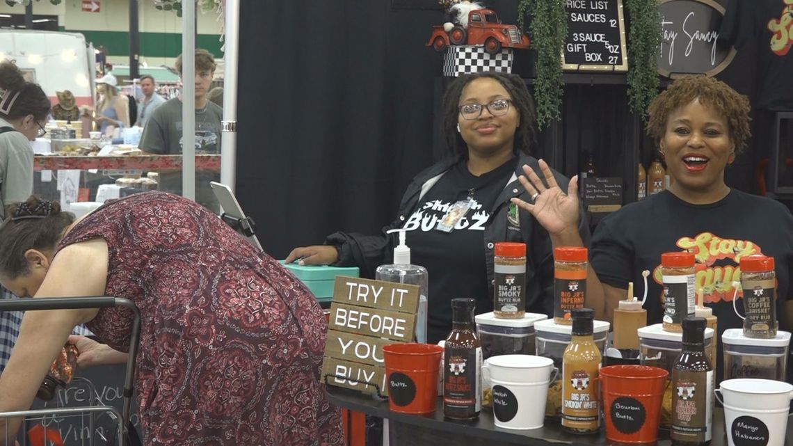 More than 100 small businesses setup shop at Knoxville Vintage Market Days