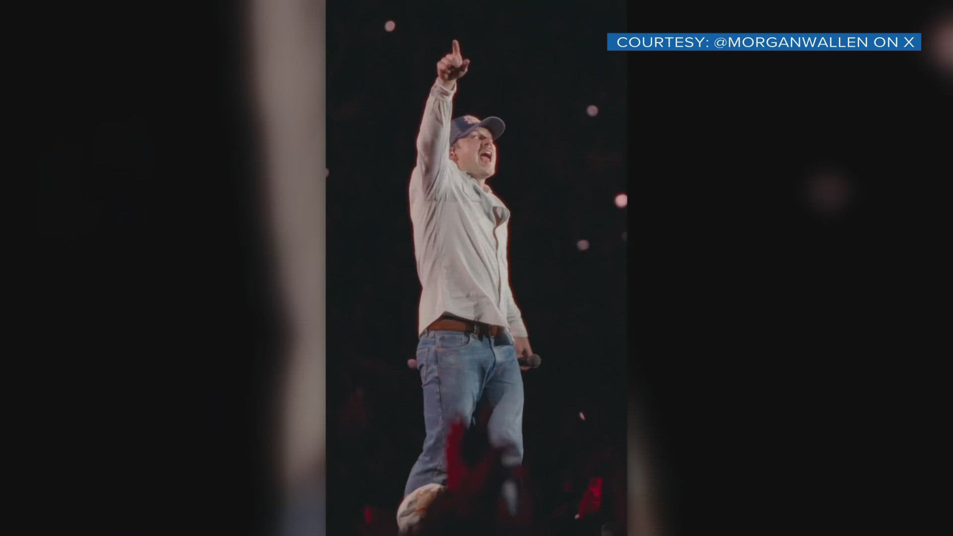 The Knoxville native will perform at Neyland as part of his One Night At A Time Tour.