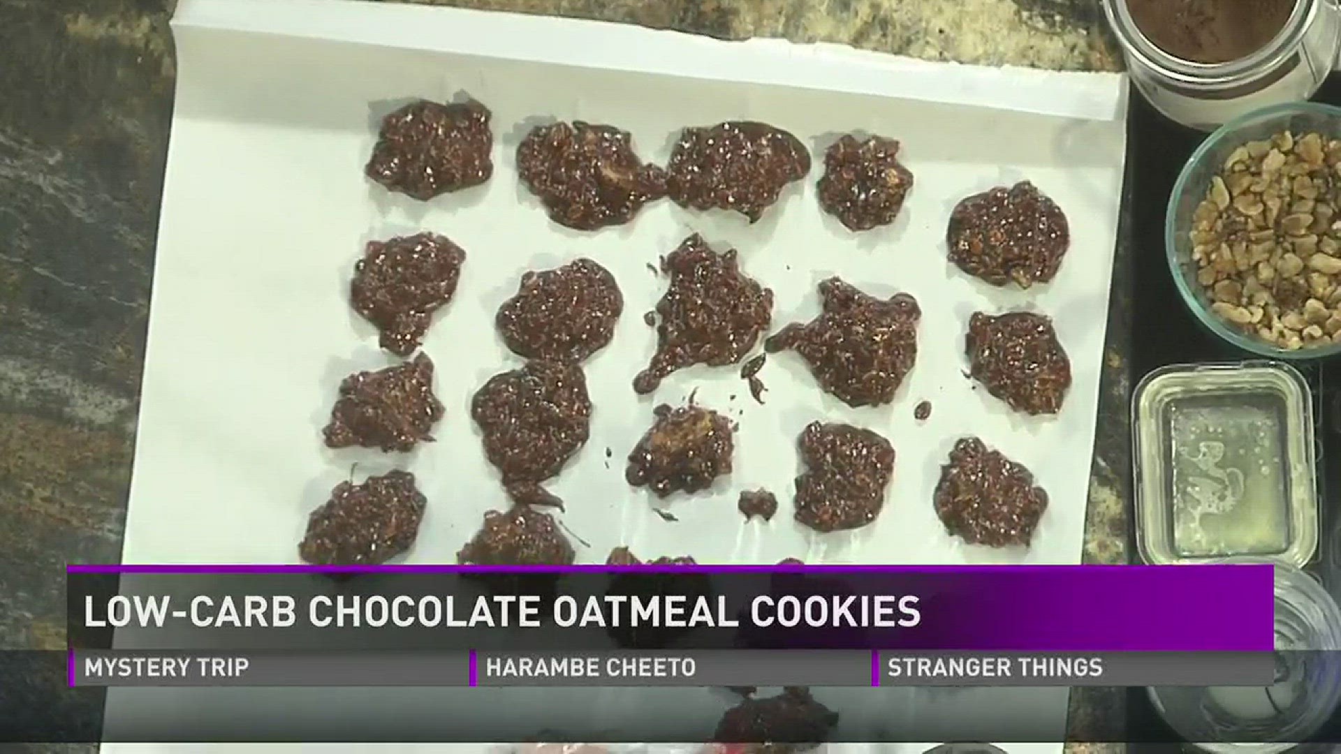 Melissa Graves from Donna's Old Town Cafe joined 10News at Noon to show how to make low-carb chocolate oatmeal cookies.