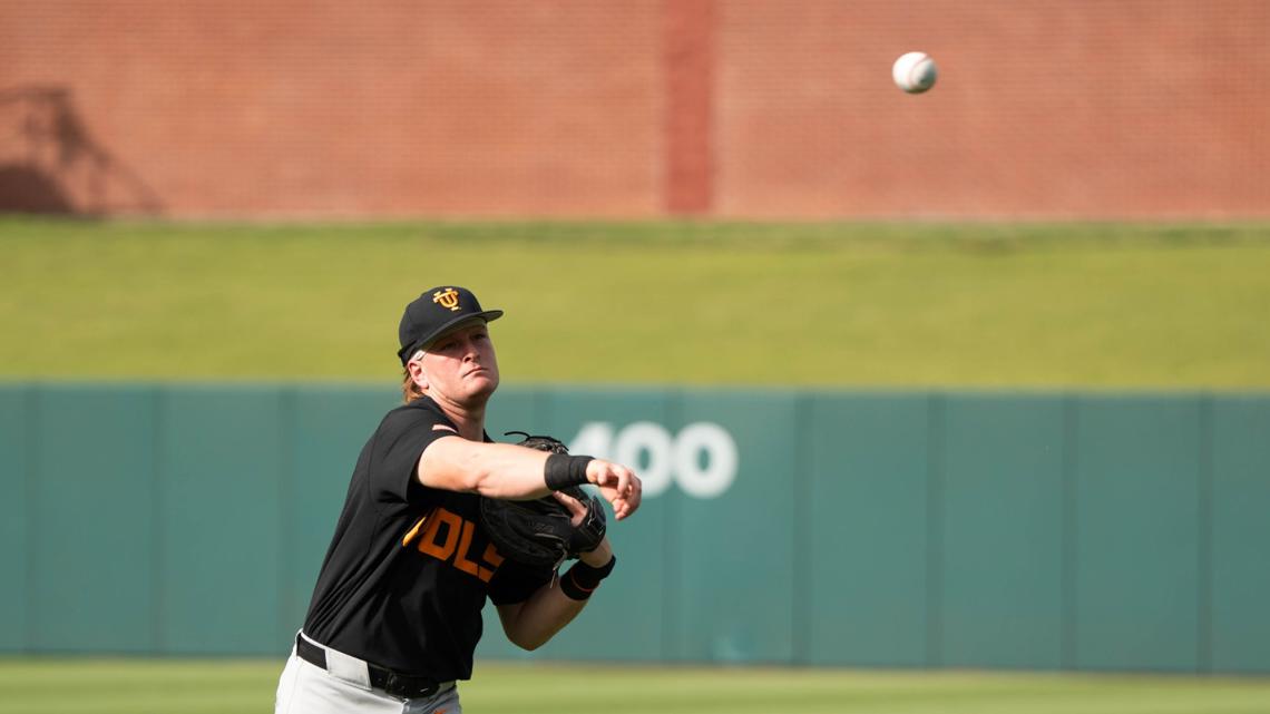 Tennessee baseball set to resume Game 2 vs. Oklahoma Saturday at 2 p.m. EST