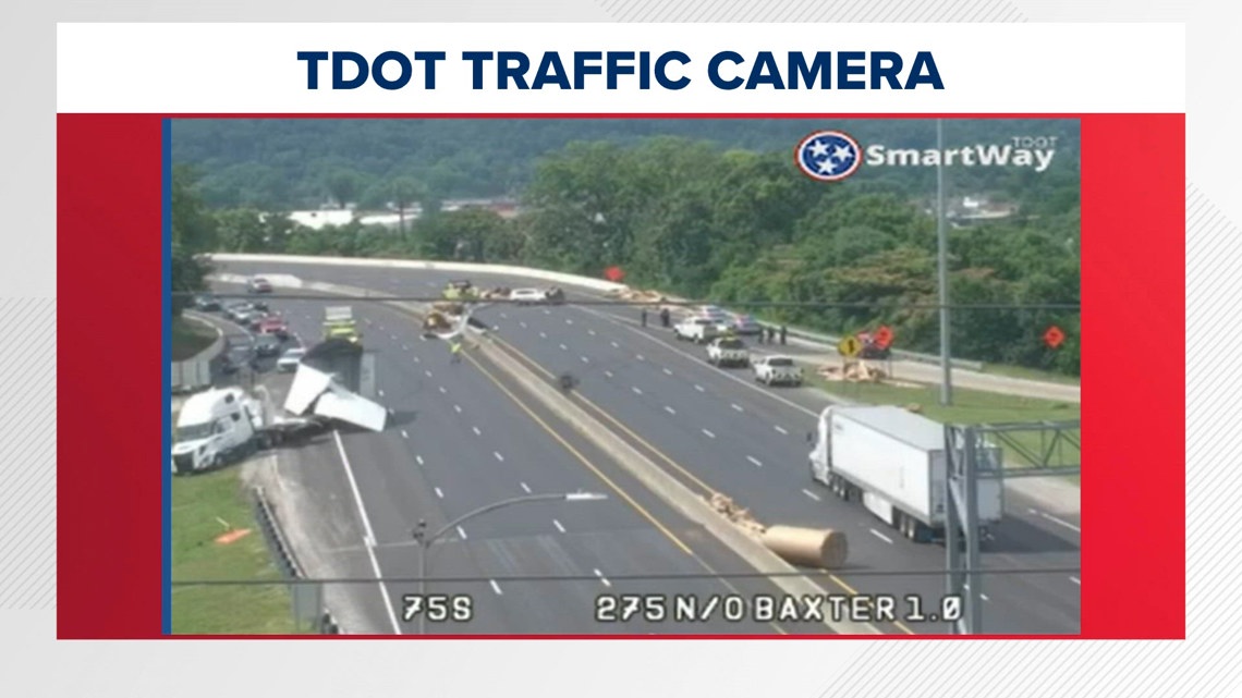 Crash closes I-275 after semi-truck hits overhead sign, TDOT says