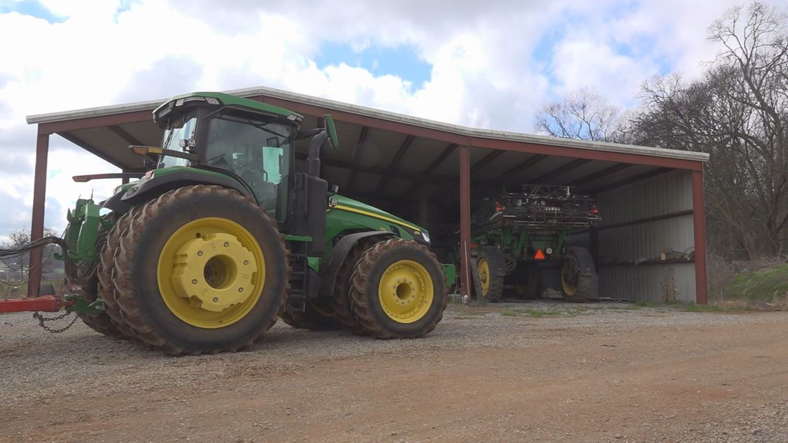 'The time really doesn't matter' | Sweetwater farmer challenges daylight saving time