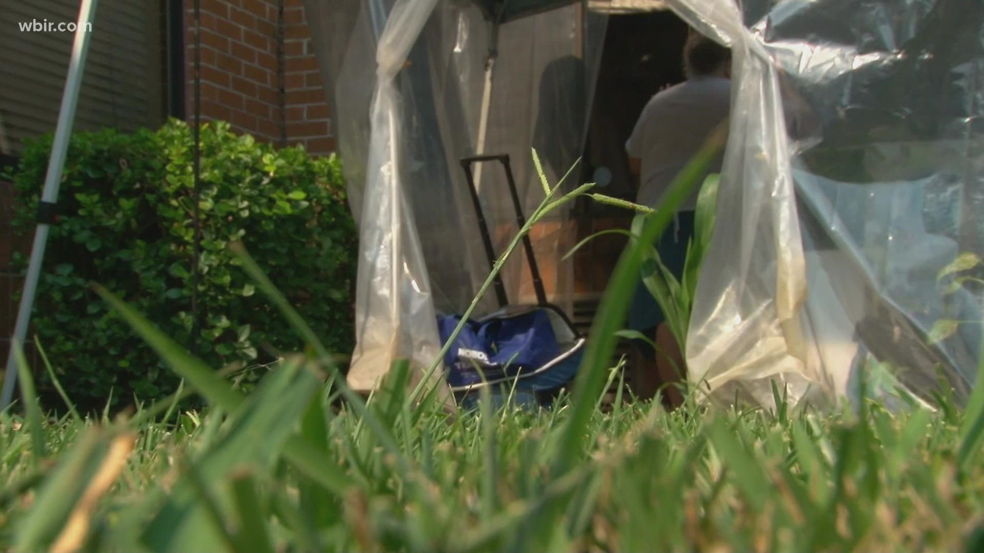 After several months without contact, a woman was overwhelmed with joy to see her husband again. Then, they were separated once again.