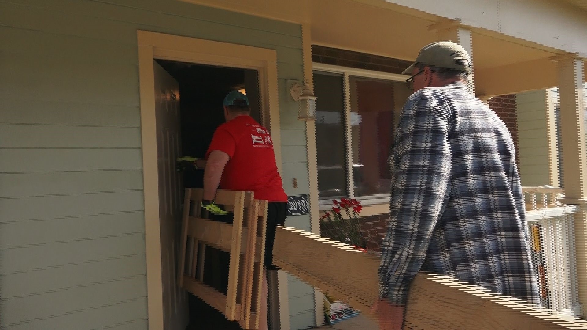 Sleep in Heavenly Peace builds beds for needy children in East TN