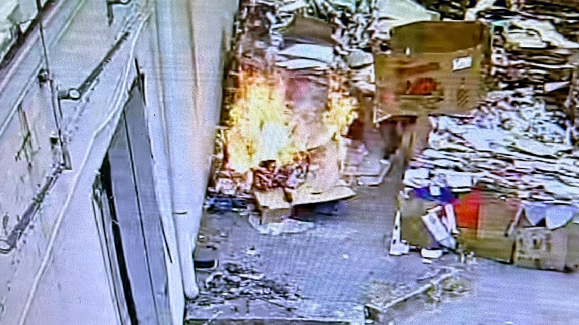 KFD: Man charged with arson, taken into custody, after fire at Broadway ...