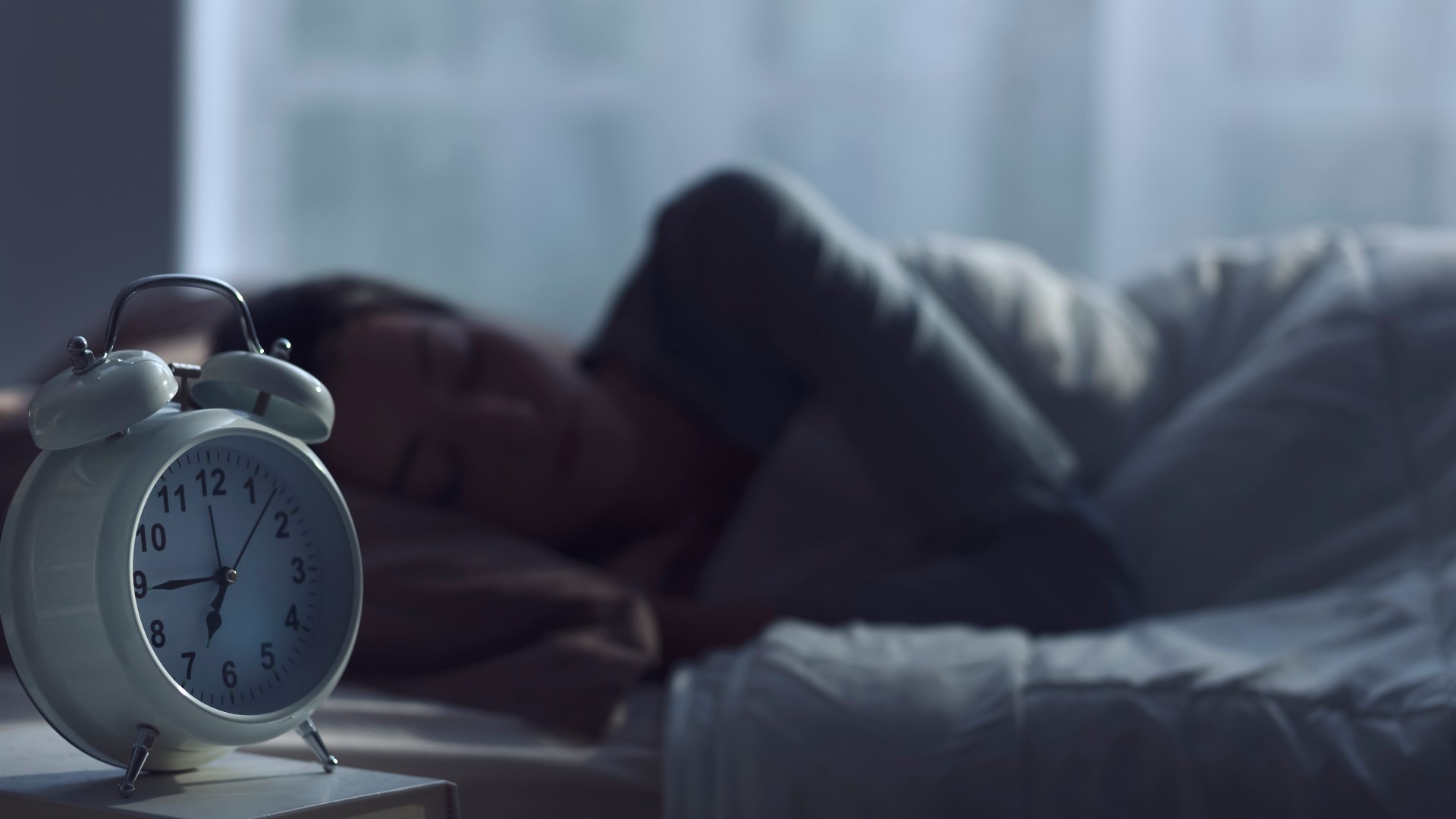Having trouble falling asleep? Here are some tips on prioritizing sleep.