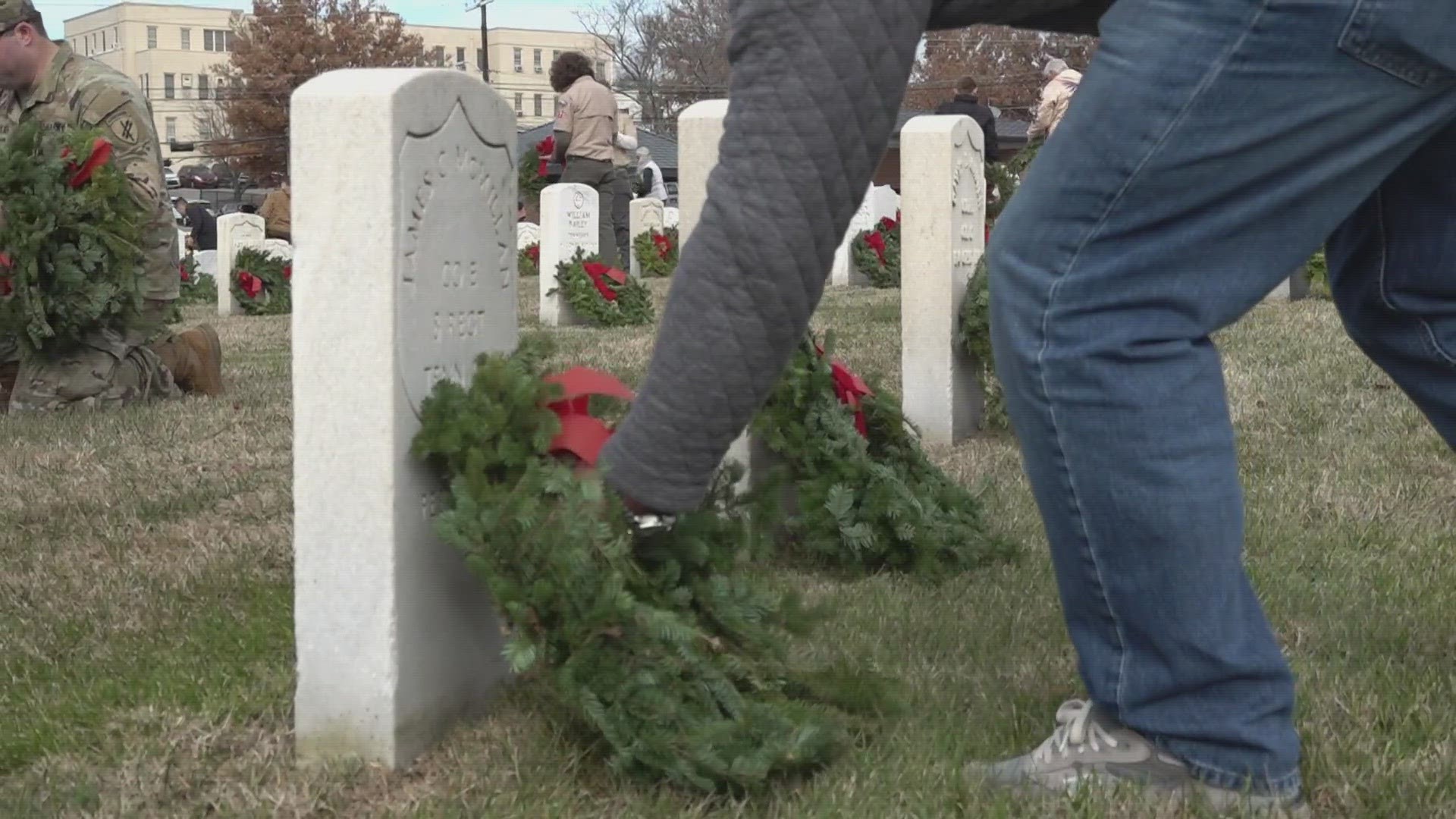 The organization placed over 3 million wreaths across the country Saturday. 9,000 of the wreaths found a home at the Knoxville National Cemetry.