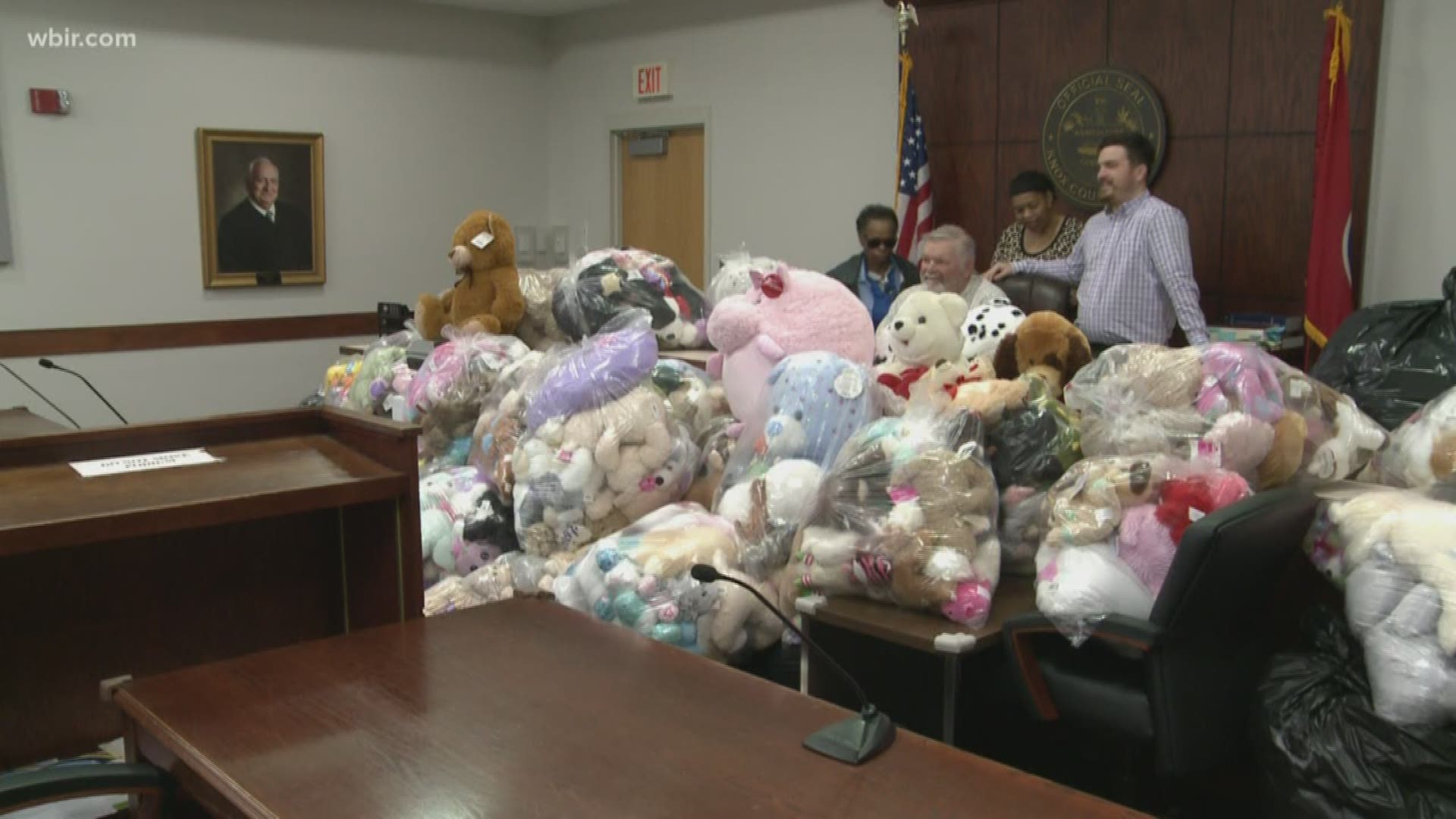 Teddy bear donation for kids at Knox County Juvenile Court wbir com