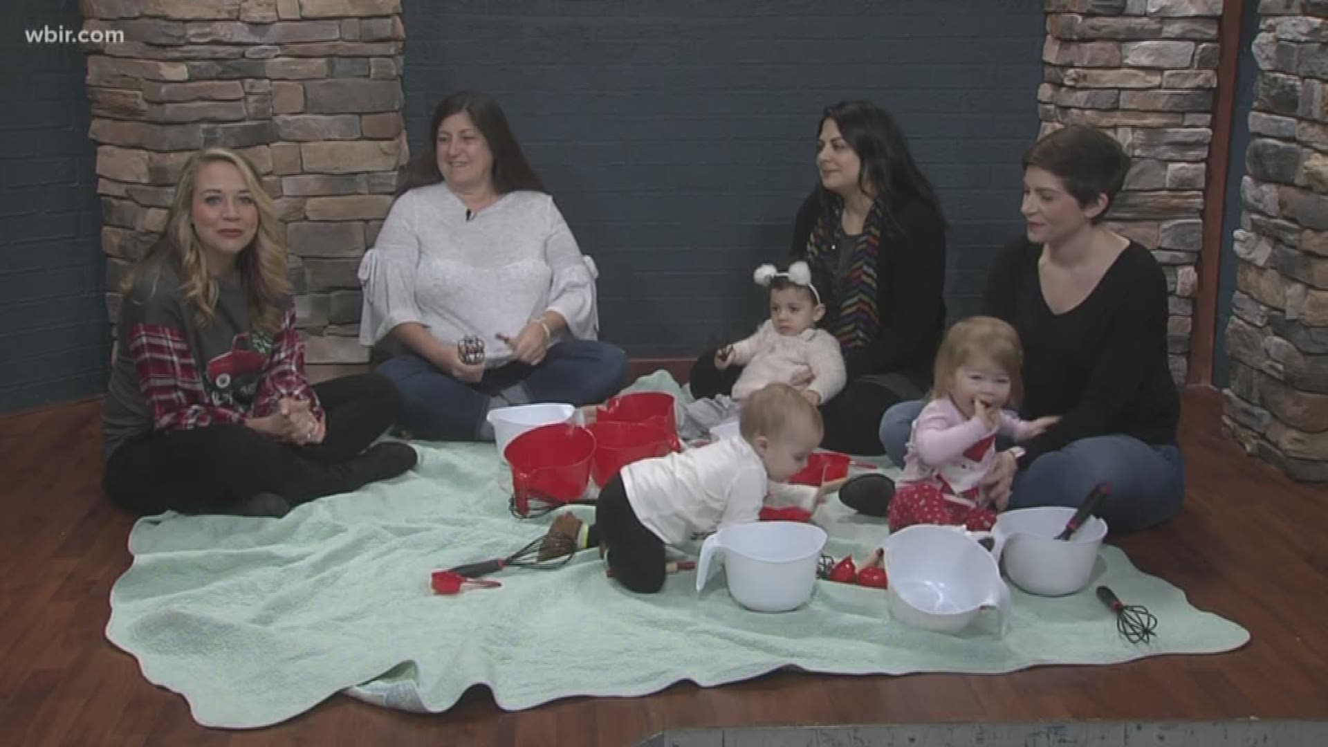 Knoxville KinderMusik shares how to use household items to entertain your kids during the winter break.