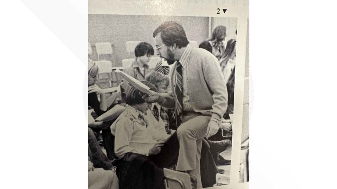 Carter High Alumni Choir sings praises of long-time director - Vimarsana News