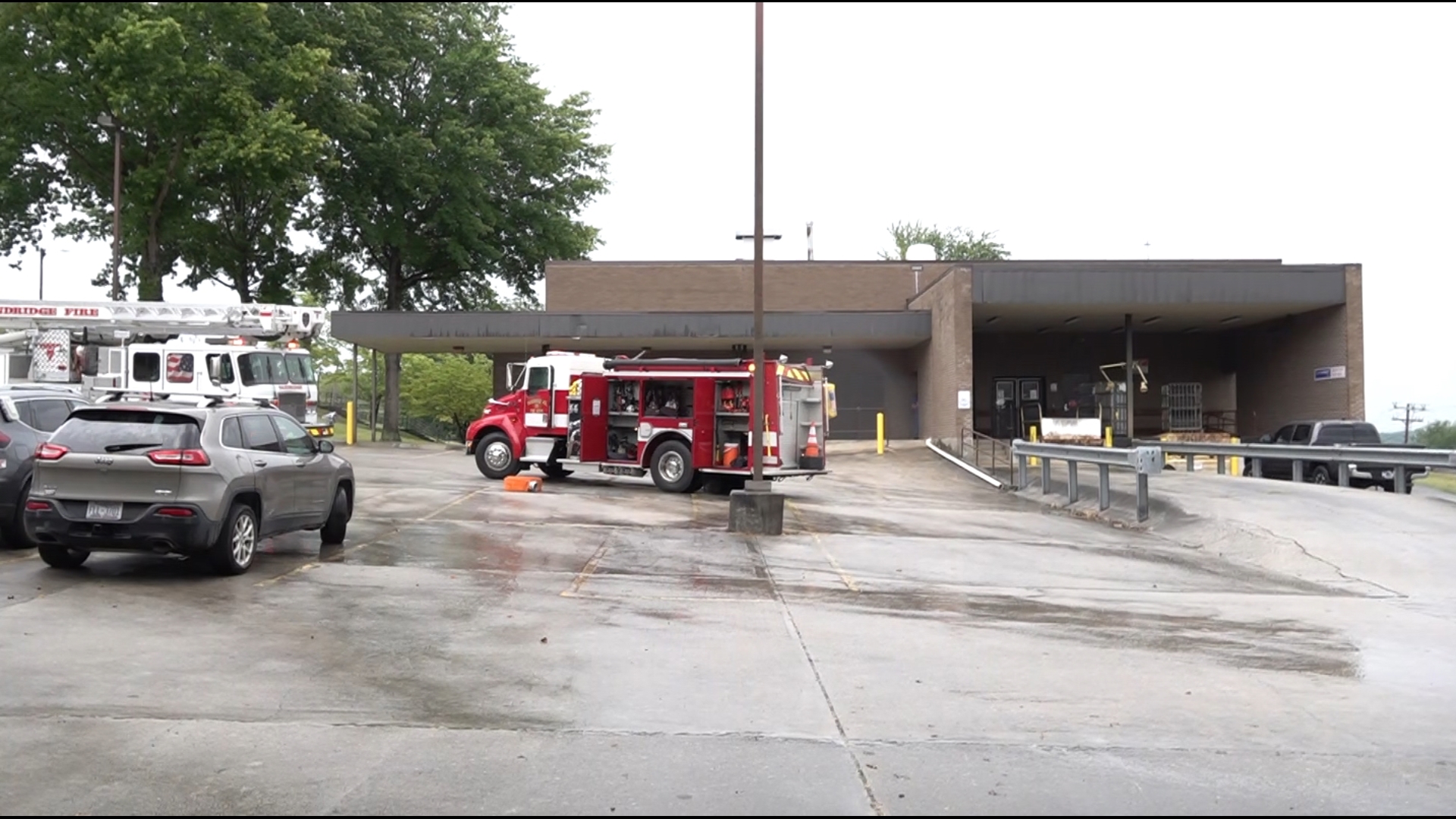 Lightning strike causes smoke inside Dandridge Post Office
