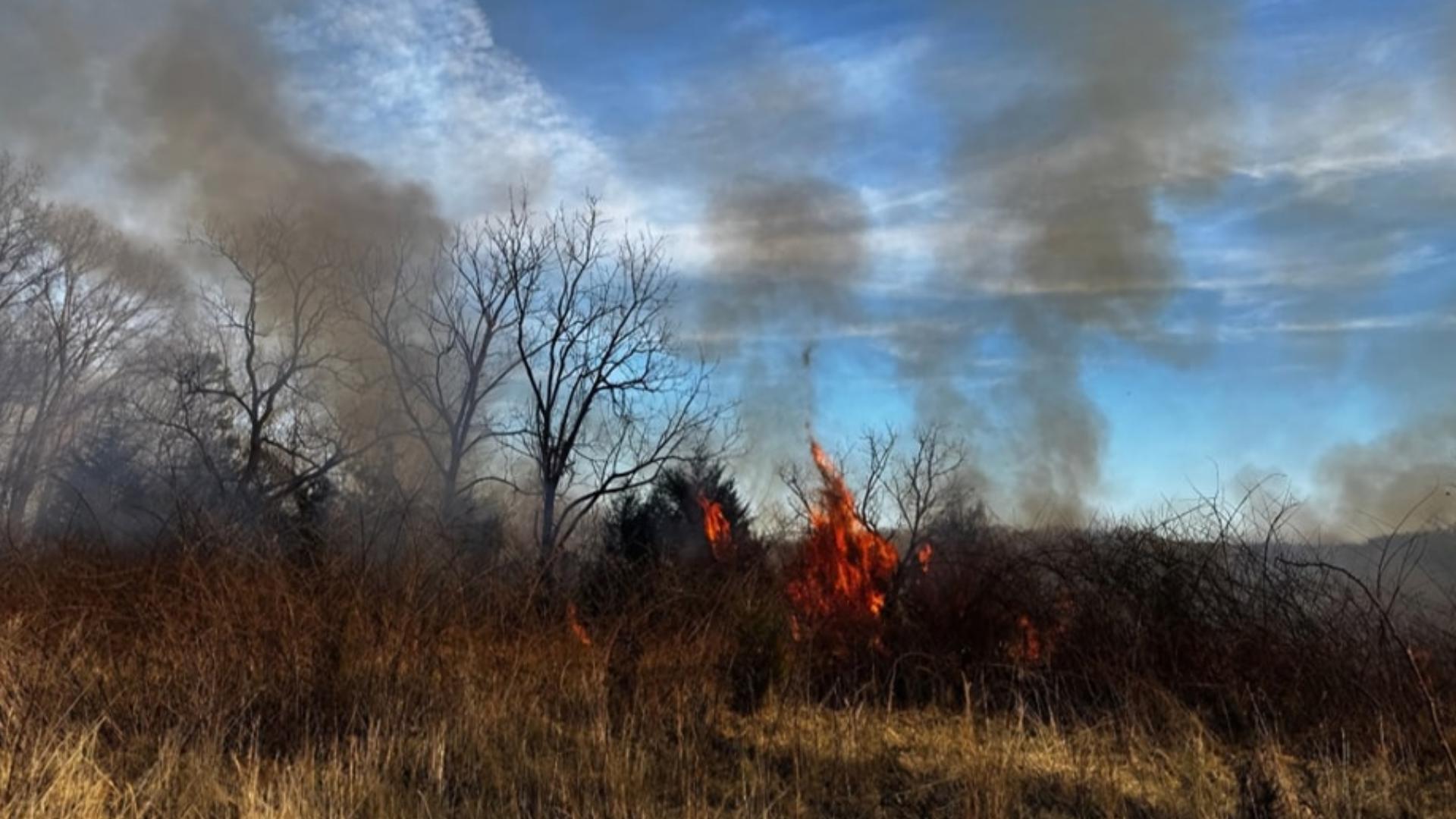 Rural Metro Fire crews battling several brush fires across Knox County ...