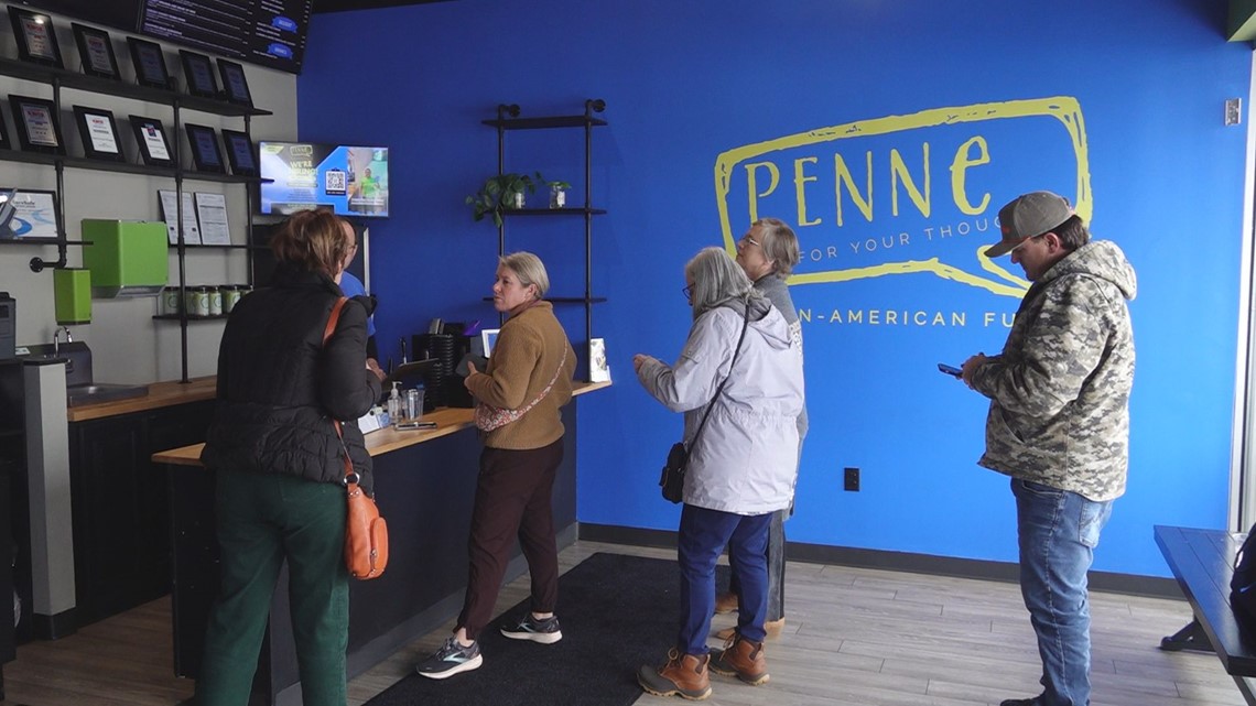 Community members show support for small businesses after snowstorm - Vimarsana News