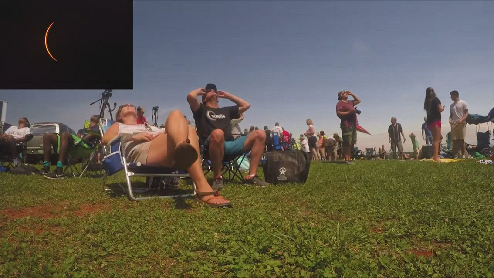 Watch a time lapse of the total solar eclipse in Tsali Notch Vineyard in Sweetwater, Tenn.  side by side with the crowd's reaction.