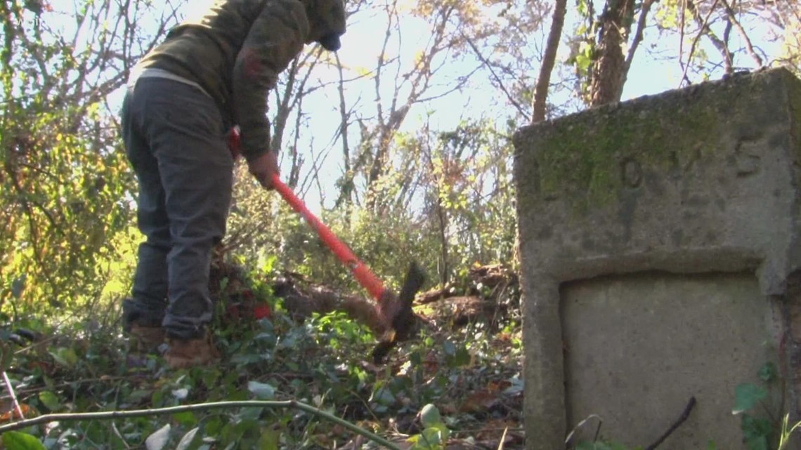 Restoration efforts underway at the oldest Black cemetery in Knoxville, Eastport Cemetery - Vimarsana News