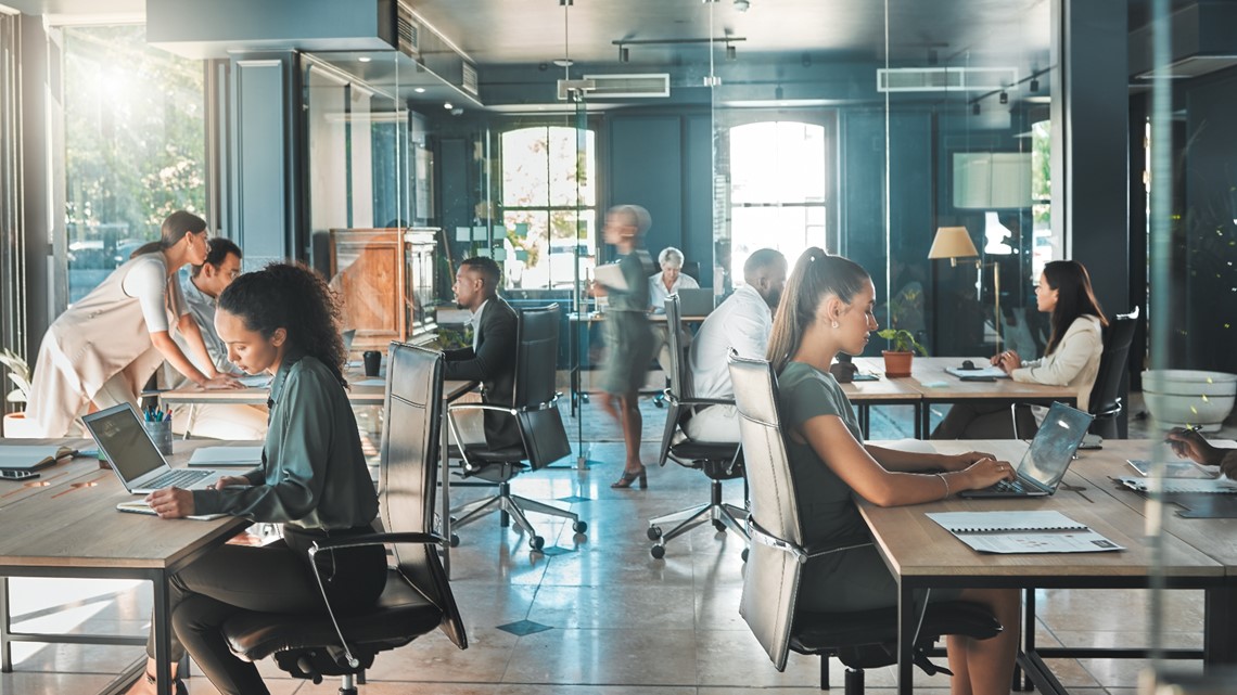 Knoxville marketing company reports positive changes months after switching to four-day workweek - Vimarsana News