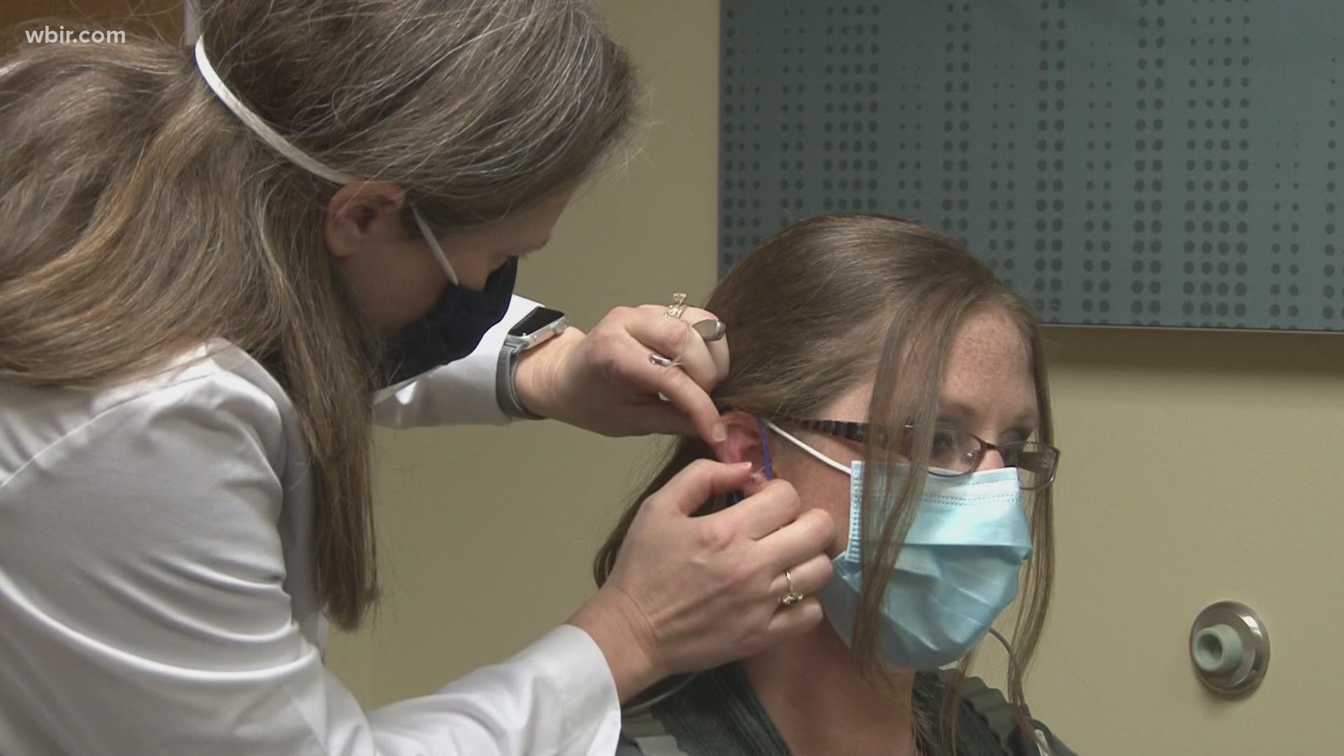 The 33-year-old mother of two suffers from hearing loss and was unable to afford hearing aids. On Thursday, she heard clearly for the first time.