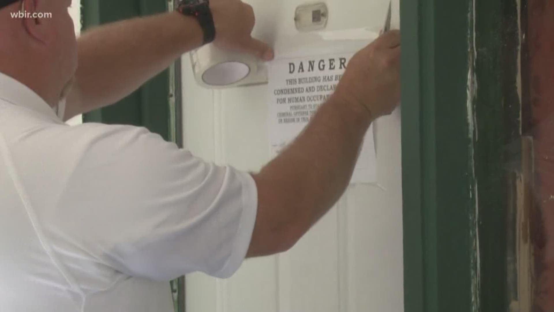 Gatlinburg residents homeless after motel closures