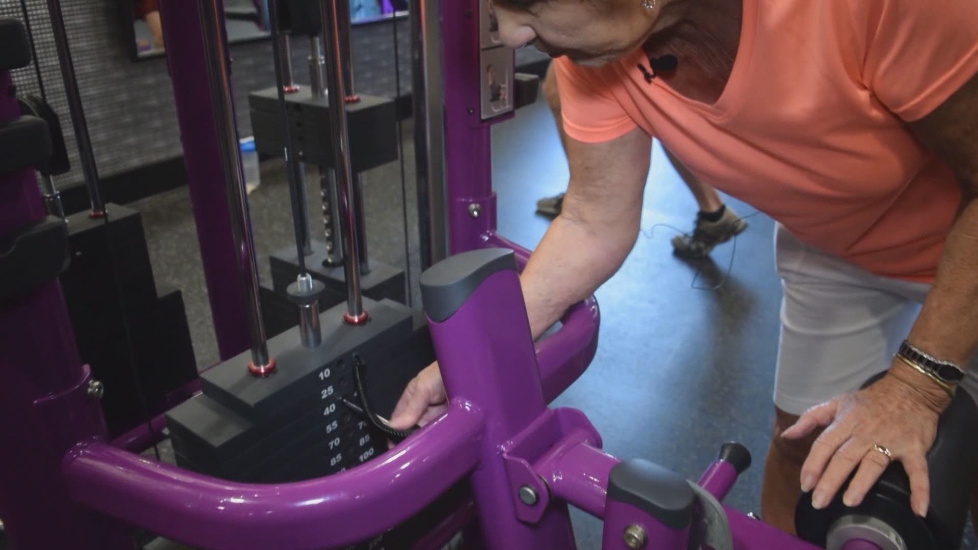 According to a certified trainer from Planet Fitness, there are three bad workout habits that could be preventing you from getting the results you want in the gym: