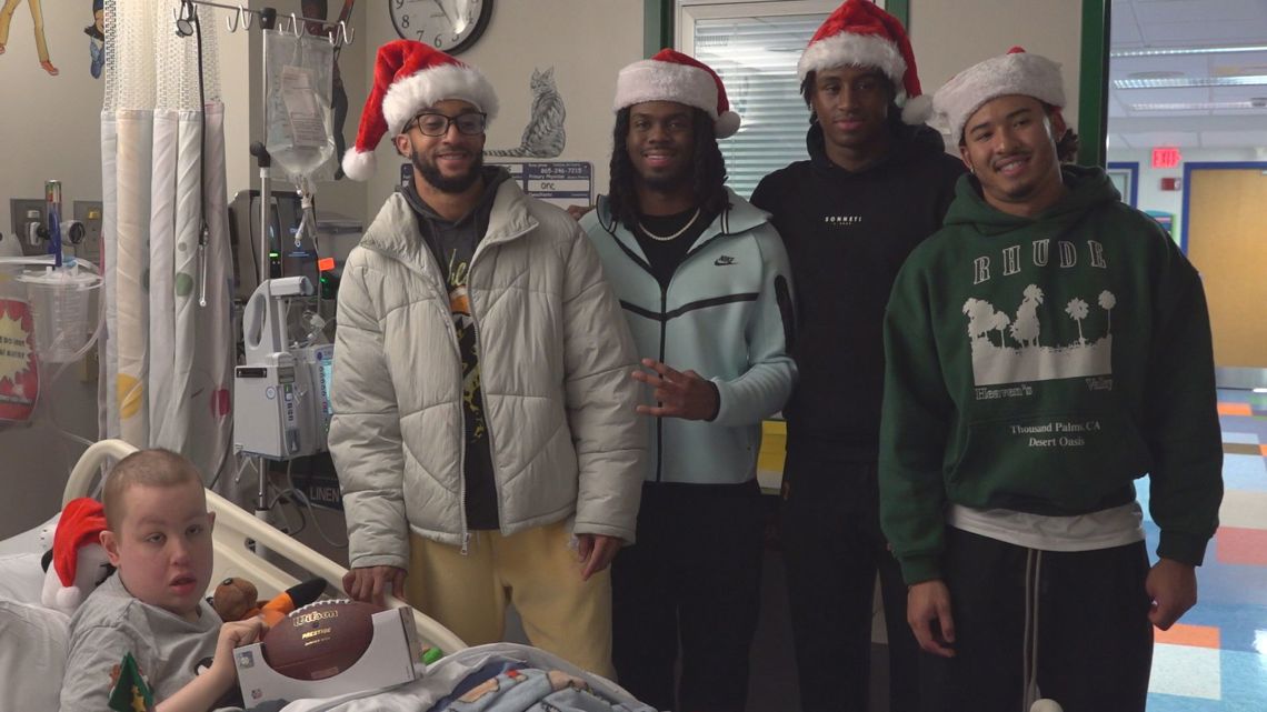 UT football players gifting holiday cheer to children in East Tennessee