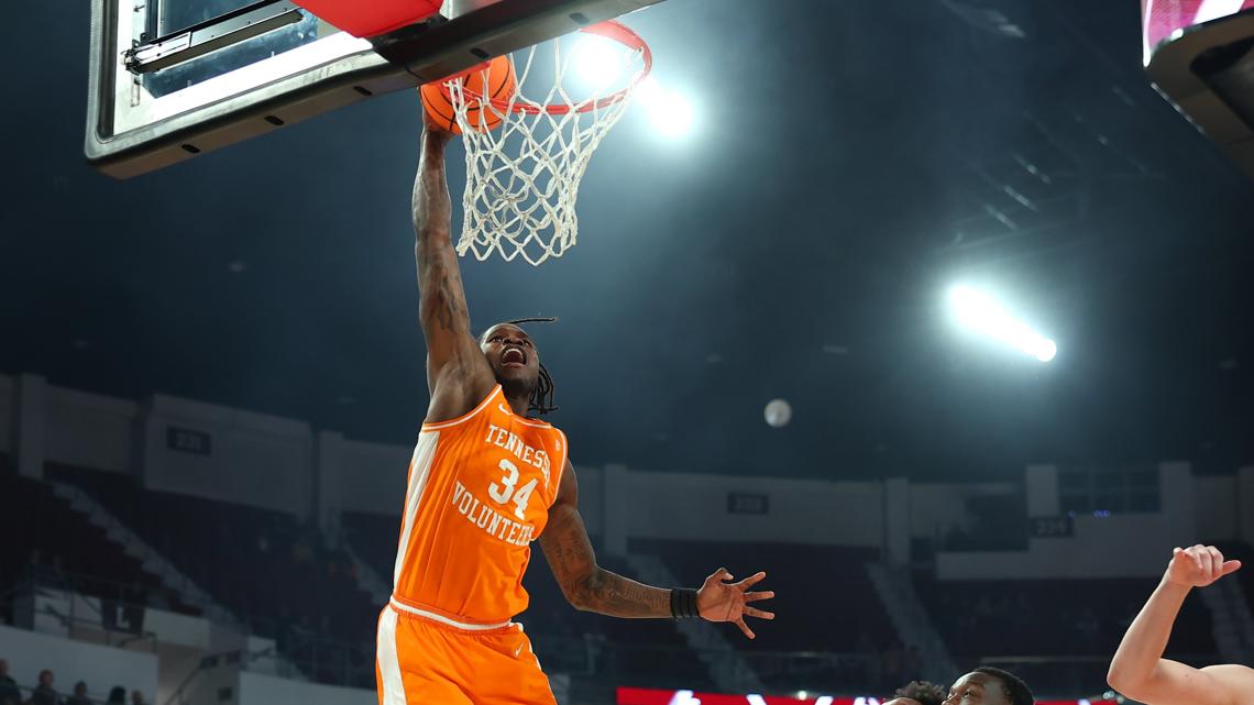 Tennessee holds off late Mississippi State rally in Starkville