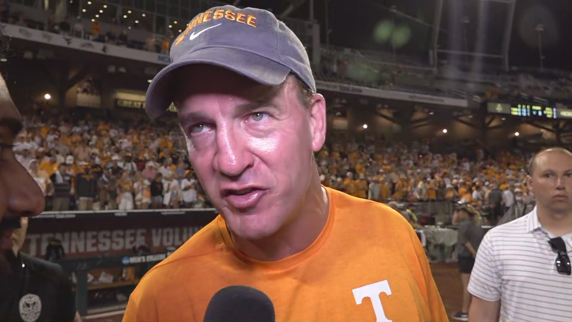 Tennessee wins National Championship, topples Texas A&M in Game 3 of College World Series Finals, 6-5.