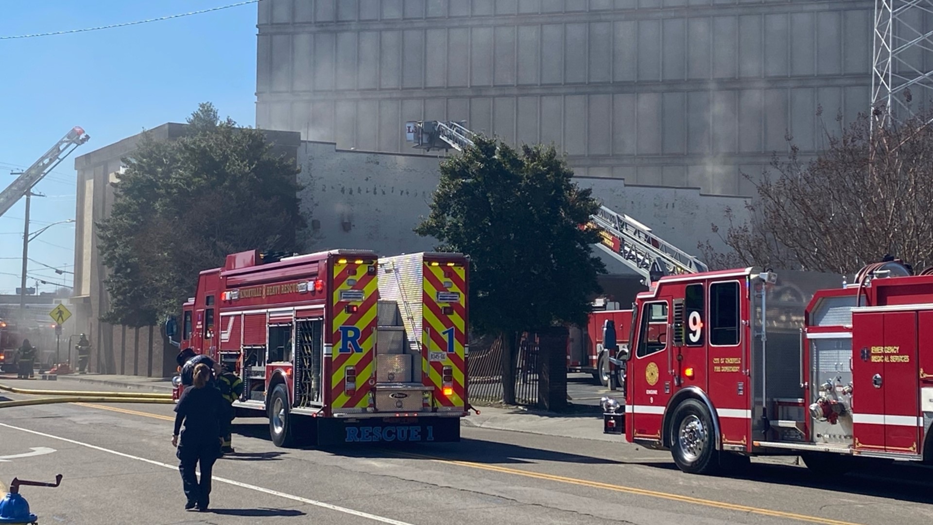 KFD fights fire on Depot Avenue near AT&T building | wbir.com