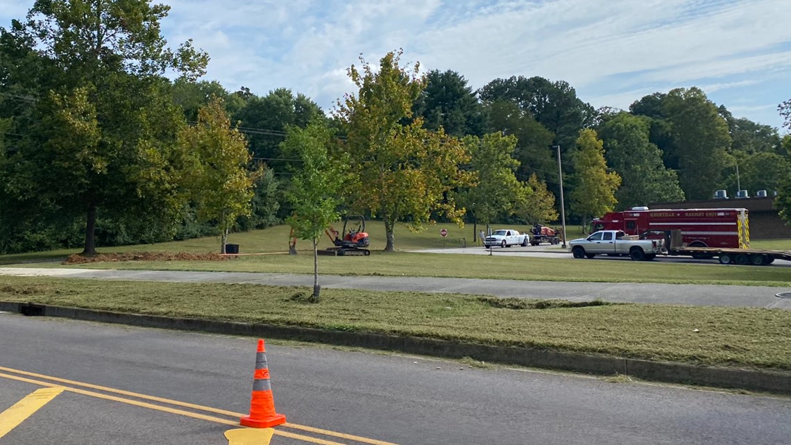 KFD: Bearden Middle Evacuated After Natural Gas Leak | Wbir.com