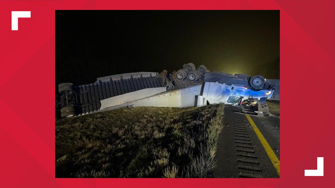 I-81 South lane closed after tractor-trailer overturns | wbir.com
