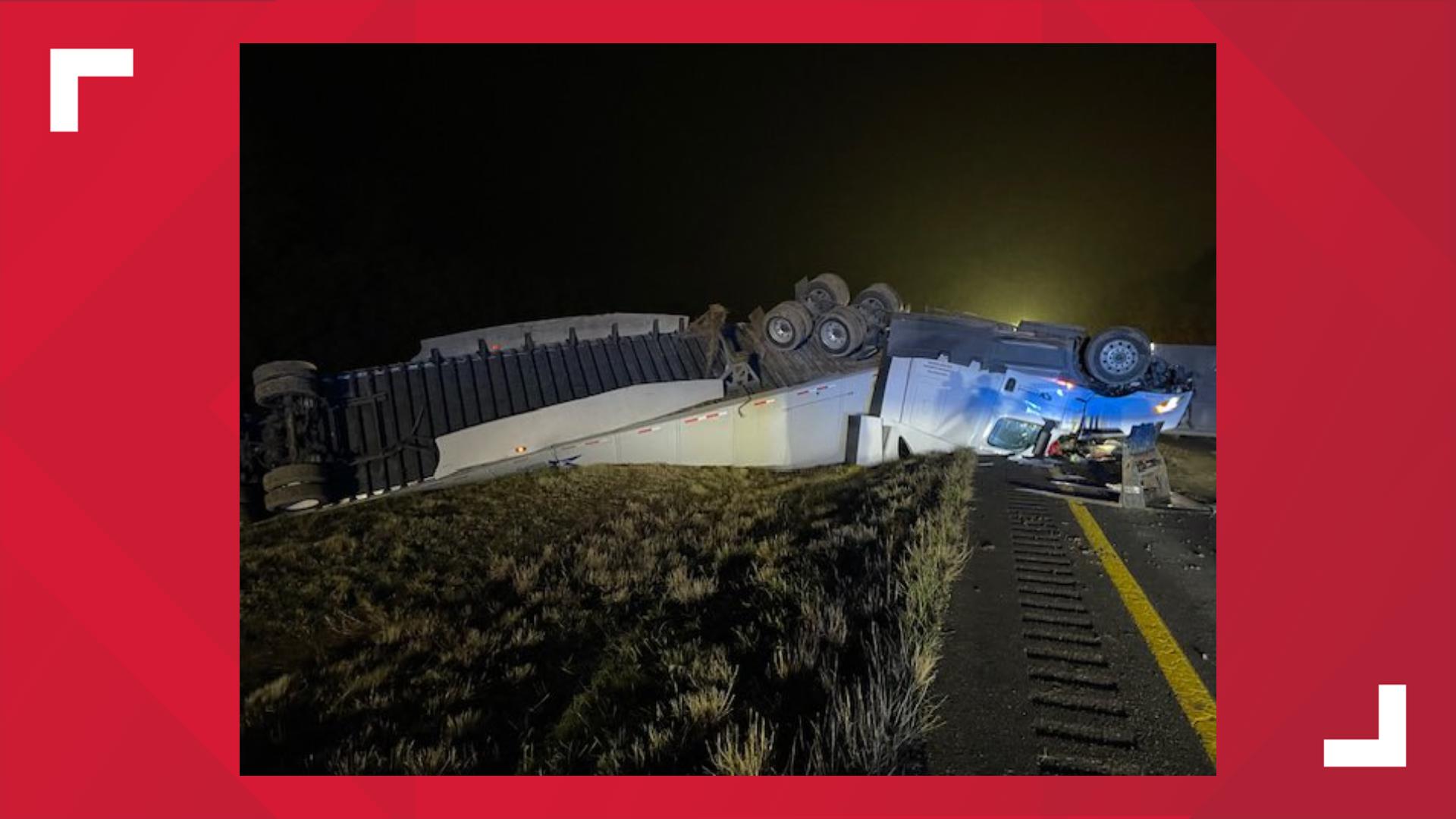 I-81 South lane closed after tractor-trailer overturns | wbir.com