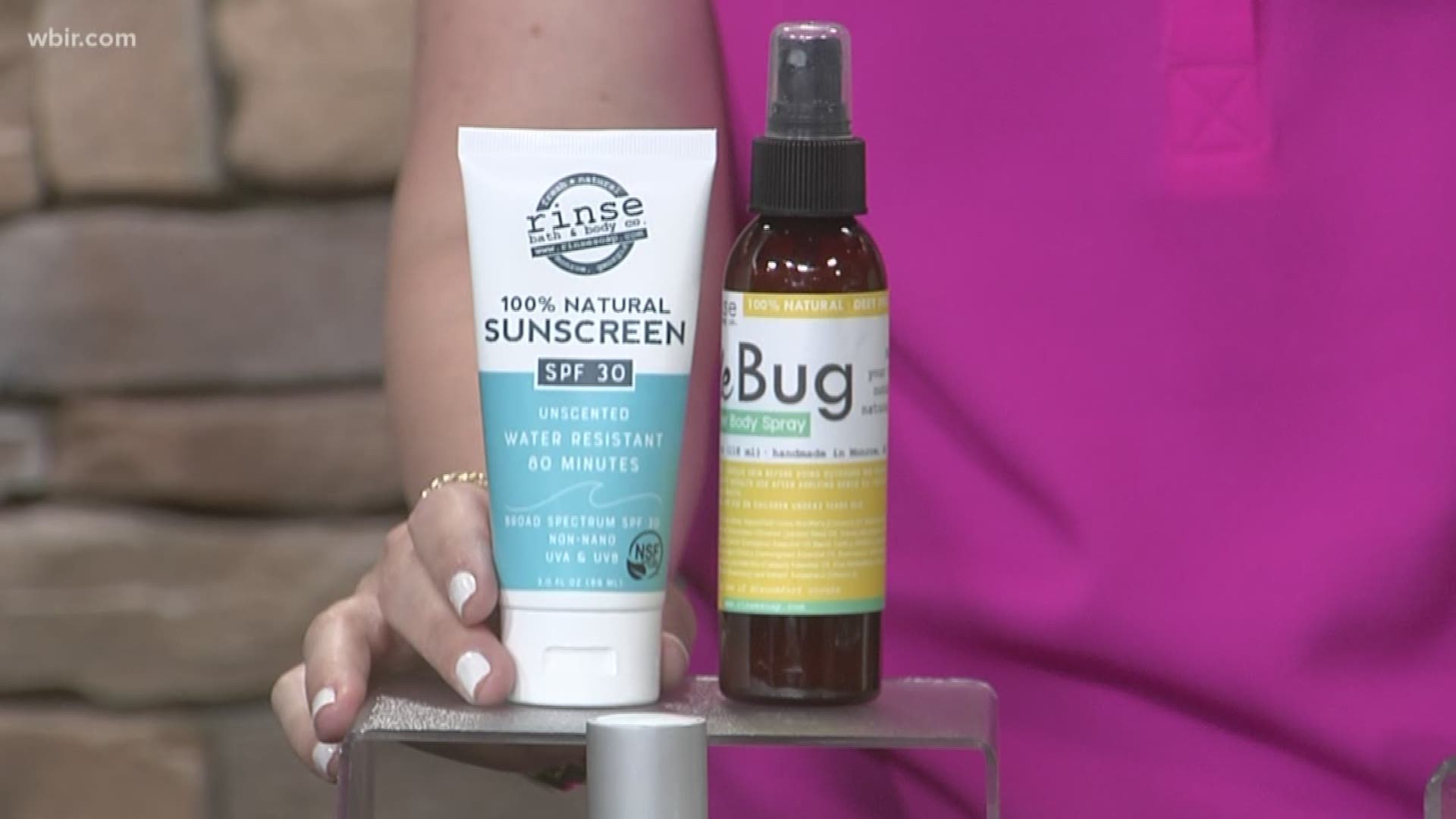Beauty Blogger Elizabeth Ogle shows us some beauty products to protect and pamper your skin this summer.